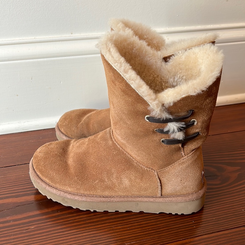 Ugg short boots